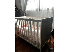 Baby cot for sale