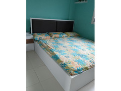 King size bed 180x200, excellent condition. With mattress - 1