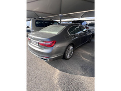 BMW 740Li  2016