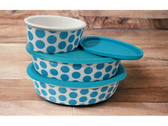 Ceramic food storage/serving/heating bowls with silicone covers - microwave safe