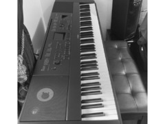 Yamaha DGX-660 Keyboard + Accessories