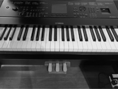 Yamaha DGX-660 Keyboard + Accessories