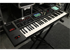 Roland FA-06 workstation