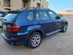 BMW X5 2013 low mileage 85K relocating