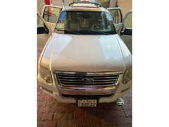 Ford Explorer 2010 - 3