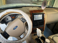 Ford Explorer 2010 - 8