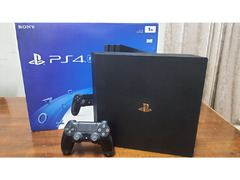 PS4 PRO 1TB USED - 2