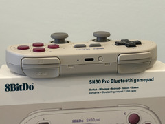 8BitDo - SN30 Pro Bluetooth controller - 7
