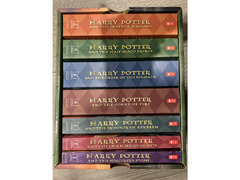 Harry Potter The Complete Series Paperback Box Set (Volumes 1-7)