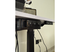 height adjustable smart desk