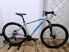 Trek Marlin 4 MTB Bike Large Size Extreme Sports Bicycle