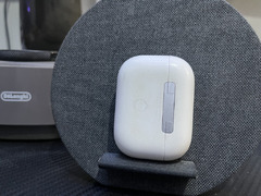 Apple AirPods Pro 2 (USB-C) A2968 Charging case only - 6