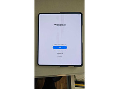 Samsung z fold 5  - 12 GB RAM 512 GB internal memory