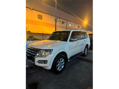 2017 Mitsubishi Pajero