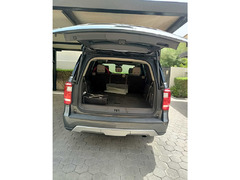 2019 Ford Expedition - Full Option XLT