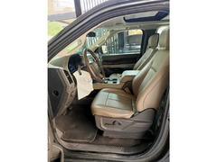 2019 Ford Expedition - Full Option XLT