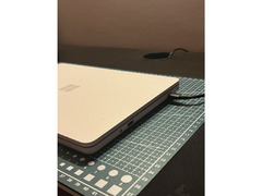 Microsoft Surface Laptop SE – Windows 11 Pro