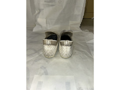 2.5kd for 2 shoes