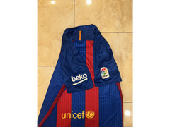7 kd for original Barca shirt 16/17 size L