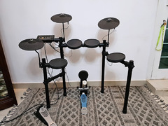 Yamaha E-Drum Set 432K Complete Kit 1 month used only