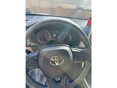 Toyota Rav 4 2024 FWD mid option