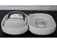 Apple Vision Pro 256, Solo Knit Band - S, Dual Loop Band - S, Light Seal - 21 W