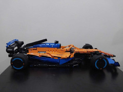NEGOTIABLE LEGO® Technic™ McLaren Formula 1™ Race Car (42141)