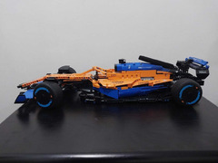 NEGOTIABLE LEGO® Technic™ McLaren Formula 1™ Race Car (42141)
