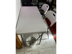 Foldable table with 2 chairs