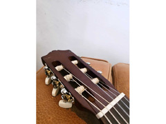 Yamaha CM40 Classical Guitar Full Size