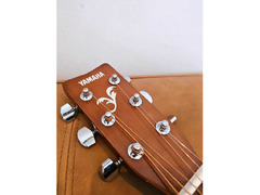 Yamaha F310 Natural Acoustic Guitar