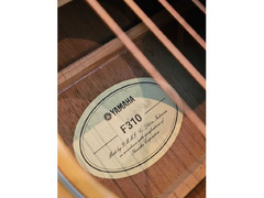 Yamaha F310 Natural Acoustic Guitar