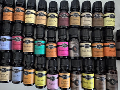 Selling 2 scent diffusers and 52 scents and carry case