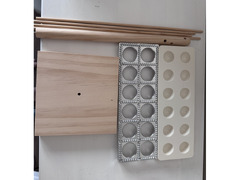 Pasta Drying Rack and Ravioli maker