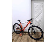 Fuji Nevada 3.0 LTD XL Magnesium Fork Bike Never been used.