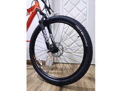 Fuji Nevada 3.0 LTD XL Magnesium Fork Bike Never been used.