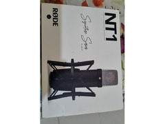 Rode NT1 signature serious black