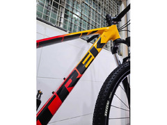 Trek Marlin 7 Deore 10speed Rockshox Judy MTB Bike Cycle Clean Like New Extreme Sports