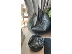 15kd black bean bag with footrest