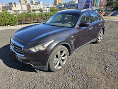 Infiniti QX70S 2014 (V8)