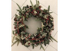 🎄 Selling Christmas decorations in great condition! 🎁