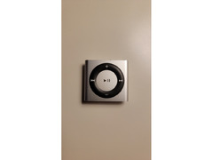 Apple iPod Shuffle 4th Generation