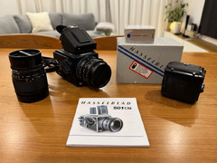 Hasselblad 501CM Black Medium Format Film Camera - Full Kit in Top Mint Condition