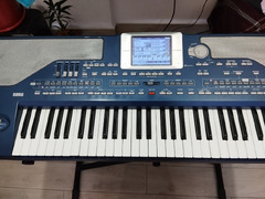 Korg pa 800 Arranger keyboard for sale.